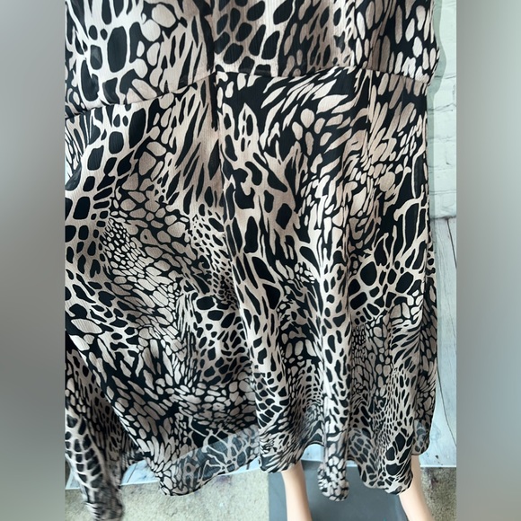 Dress Barn Gray, Brown & Black Cheetah Print dress size 22 - Picture 8 of 8